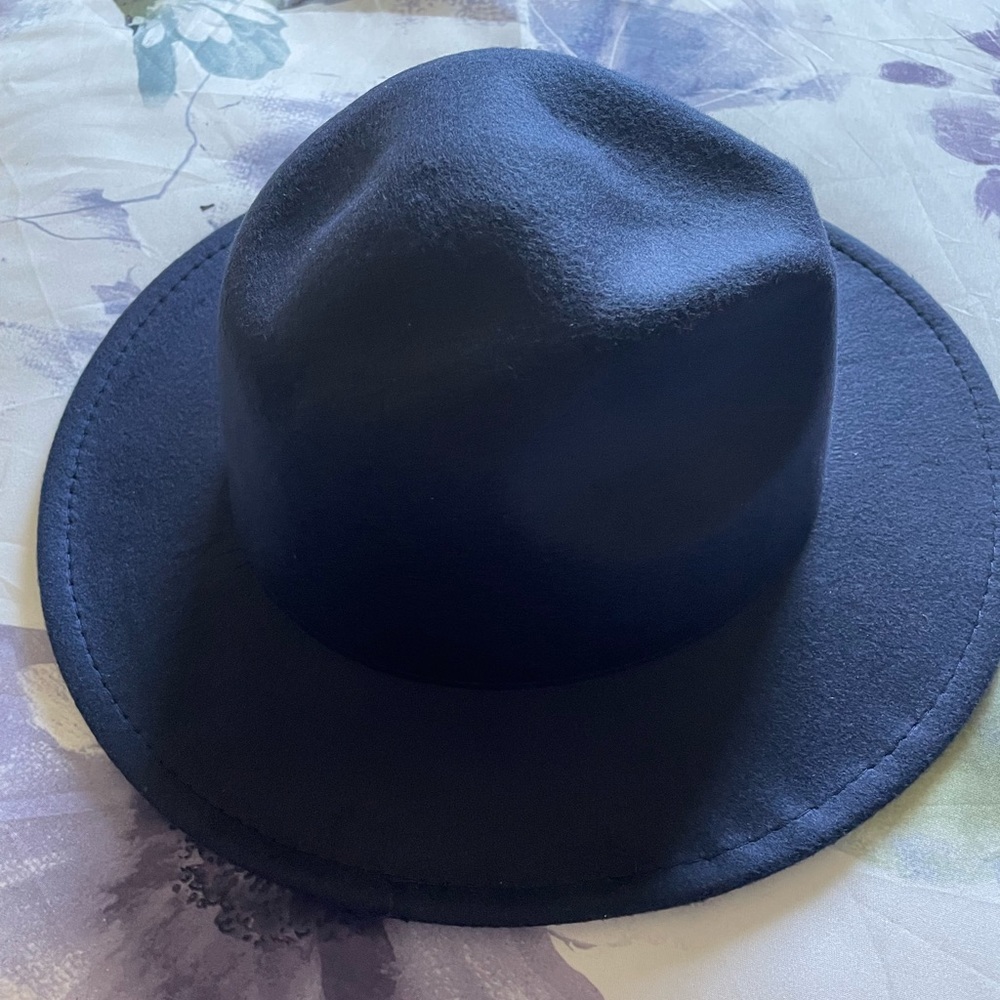 Minimalist Solid Hat navy blue
